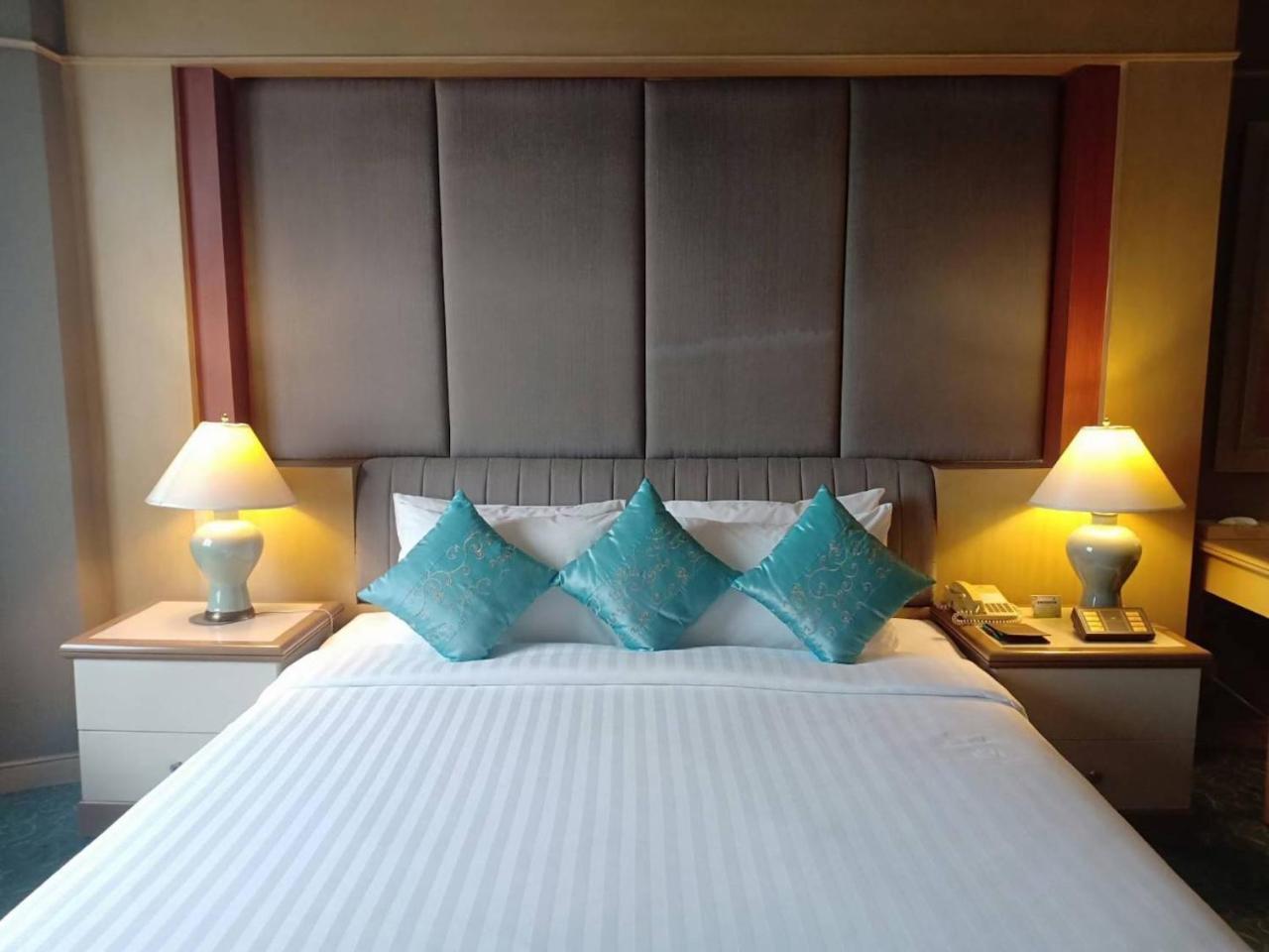 The Maruay Garden Hotel Bangkok Zewnętrze zdjęcie